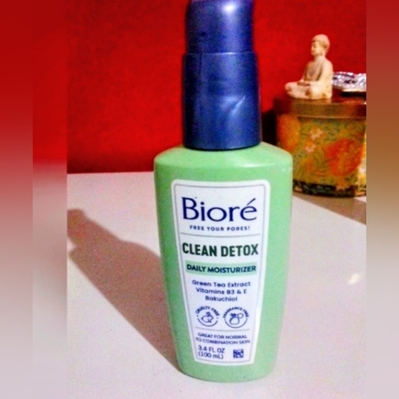 Other - Green Clean Detox Daily Moisturizer